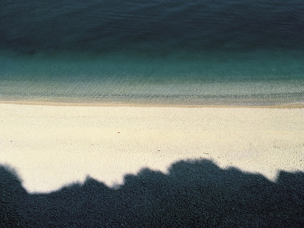 Franco Fontana, Baia delle Zagare, Puglia, 1970 (part.)