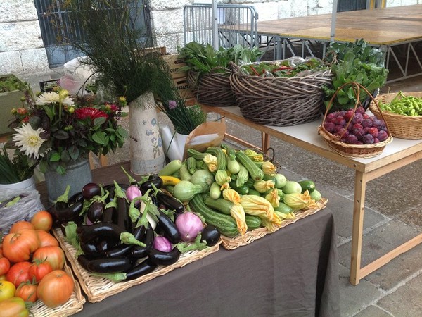 Mercato fiori e orti