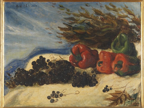 Giorgio De Chirico, Natura morta con peperoni e uva, 1930, olio su tela, cm 59x79. Galleria d'arte moderna di Palazzo Pitti, acquistato alla personale dell’artista, Galleria Palazzo Ferroni, 1932.