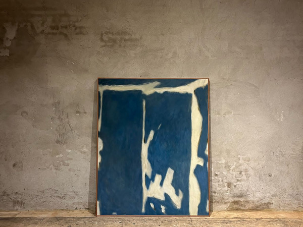 Nuria Maria, Blue Field, 2024. Acrylic on linen, 130x160 cm. Courtesy the gallery and the artist