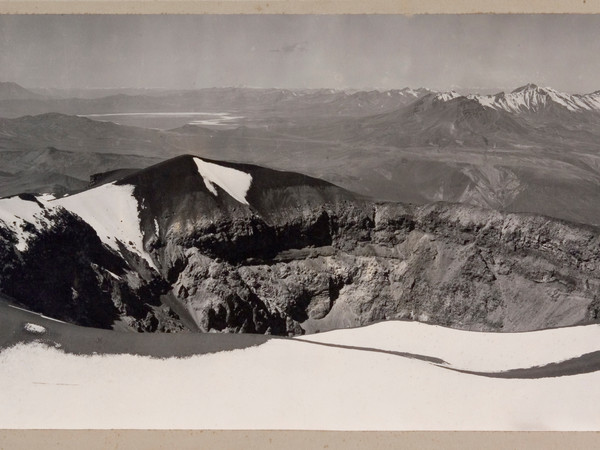 Max T. Vargas, Vista del cratere di El Misti, Arequipa, 1900, 225x595  mm