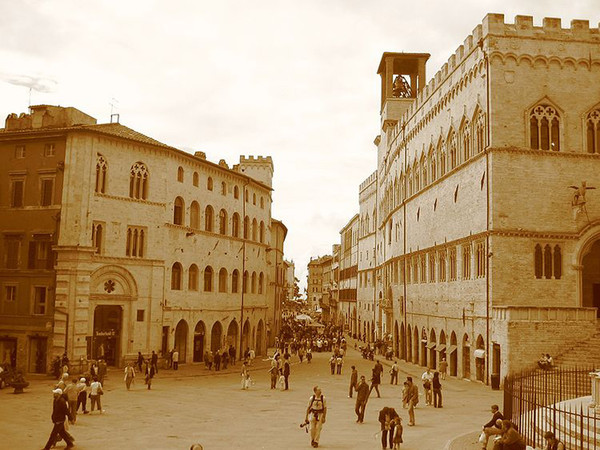 Perugia, Piazza IV Novembre