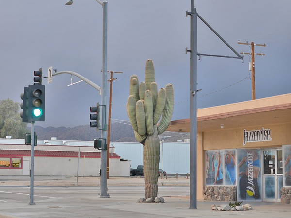 Emmanuel Monzon, Urban Sprawl Emptiness