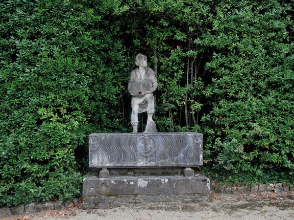 Giovanni di Paolo Fancelli, detto ‘Nanni di Stocco’, da un modello di Baccio Bandinelli, Villano con la botticella 1556-1557 marmo; 189x60x57 cm. Giardino di Boboli, depositi, Gallerie degli Uffizi, Firenze 