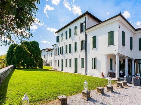 Villa Policreti, Castello di Aviano