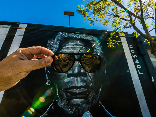 Brad Robson, MORGAN, Morgan Freeman portrait painted on the wall of the Los Feliz Theater Cinema in Los Angeles by Brad Robson, This mural still exists | Photo © Vonjako