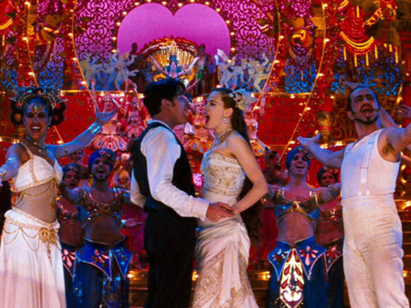 Nicole Kidman e Ewan McGregor in <em>Moulin Rouge</em> di Baz Luhrmann, 2001 - uno dei quattro appuntamenti che celebra la Parigi della Belle Époque al MIC di MIlano<br />