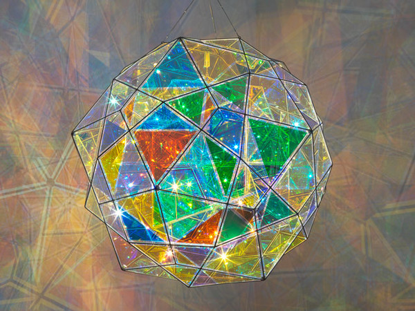 Olafur Eliasson, Firefly double-polyhedron sphere experiment, 2020. Photo: Jens Ziehe. Courtesy of the artist; neugerriemschneider, Berlin; Tanya Bonakdar Gallery, New York. © 2020 Olafur Eliasson