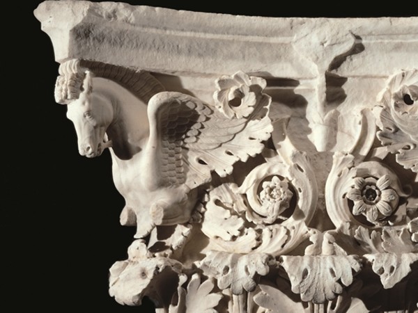 Capitello di lesena dal tempio di Marte Ultore. Roma, Museo dei Fori Imperiali