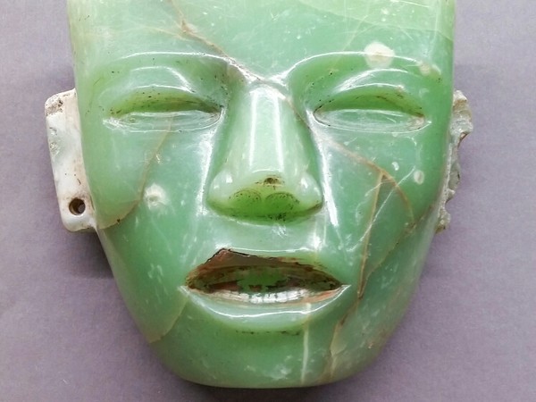 Maschera in onice verde, cultura Teotihuacàn, Messico, Museo deegli Argenti