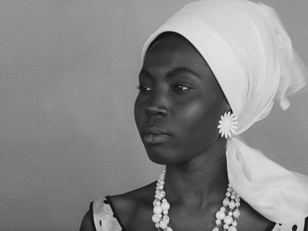 Black Girl - La Noir de... (Senegal, 1966) by Ousmane Sembène. Courtesy Cinteteca di Bologna