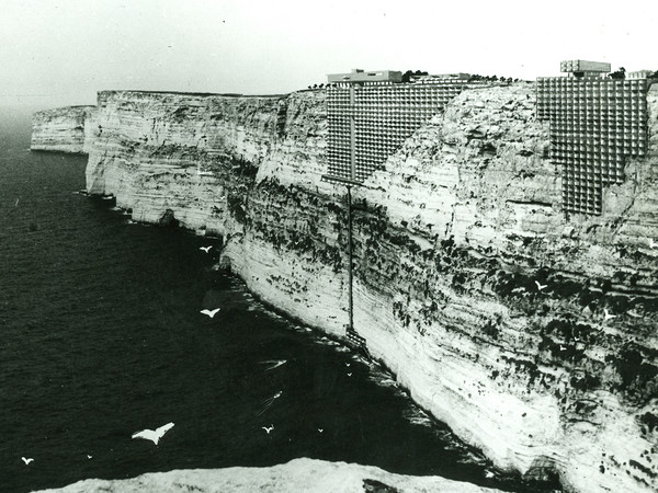 Julio Lafuente, Albergo nella Roccia, Malta