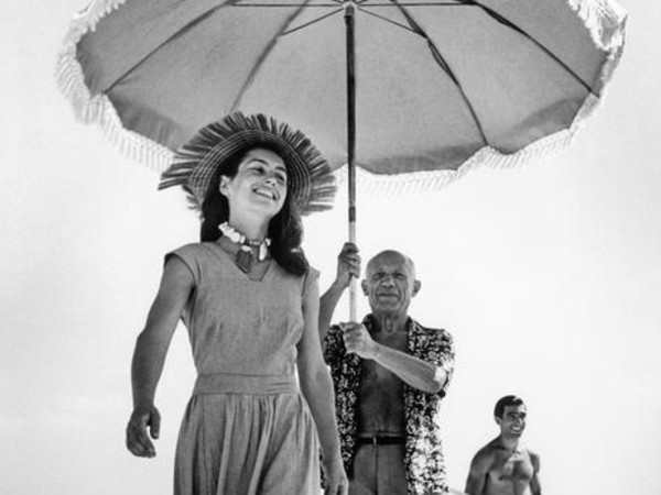 Robert Capa, <em>Pablo Picasso e Françoise Gilot</em>, Golfe-Juan, Francia, Agosto 1948 <br />