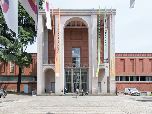 Triennale di Milano, facciata