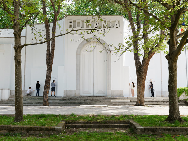 Belu-Simion Făinaru, Monument for nothingness, part of the installation Belongs Nowhere and to Another Time, Biennale Arte 2019, Venezia