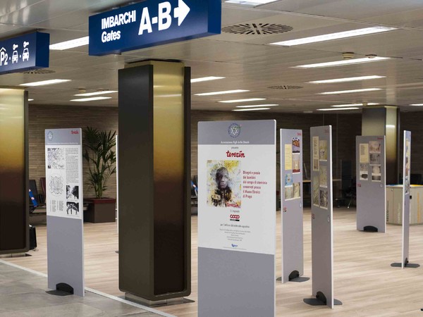 I disegni dei bambini di Terezín, Aeroporto di Milano Linate