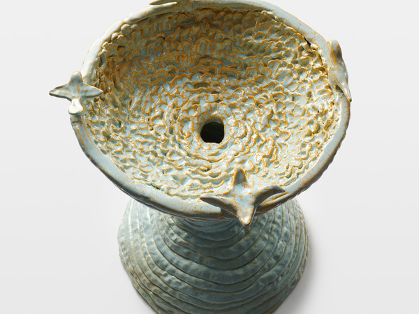 Mai-Thu Perret, She lured the golden warbler down from the willow branch, 2021. Glazed ceramic, cm. 68x54x54