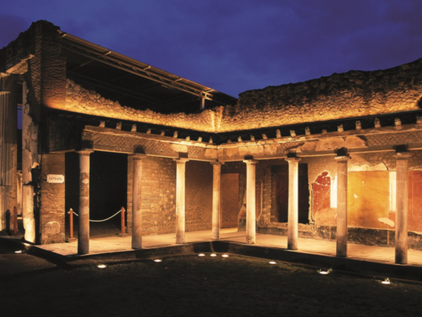 Villa di Poppea, Oplontis, notturna