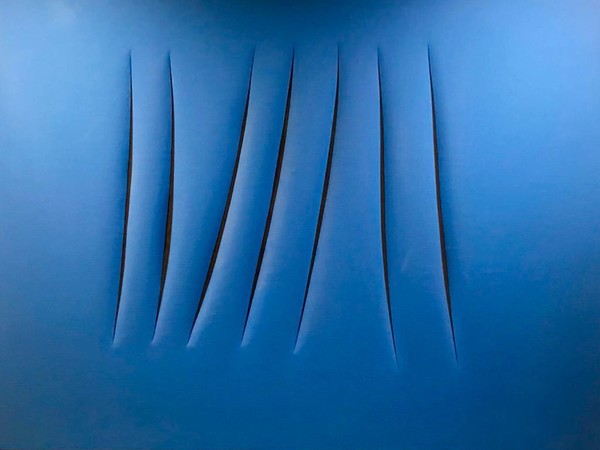 Lucio Fontana, Attese blu