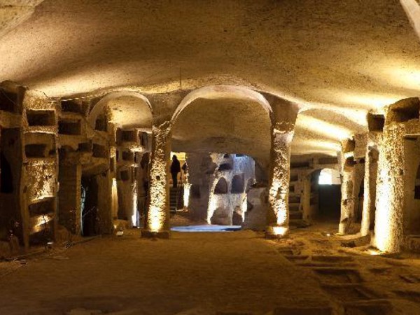 Risultati immagini per catacombe san gennaro