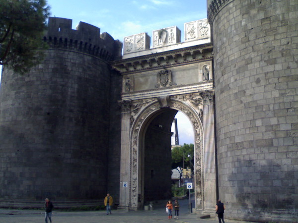 Porta Capuana