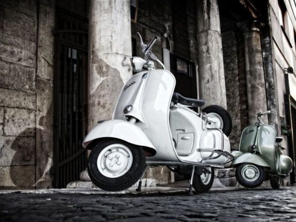 Gianluca Politi e Enrico Berardi. Vespa viaggio nella storia, Spazio Comel, Latina