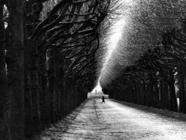 Martine Franck, Meudon Observatory, Saine-et-Oise, France, 1991 | Courtesy of Ikona Photo Gallery, Venezia