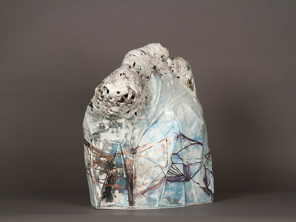 Karima Duchamp, Golden Rock organic 4, 1° Premio Concorso di Ceramica Contemporanea Mediterraneo 2023