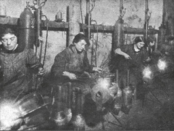 Donne e lavoro nella Prima Guerra Mondiale. Fonti d'archivio e didattica