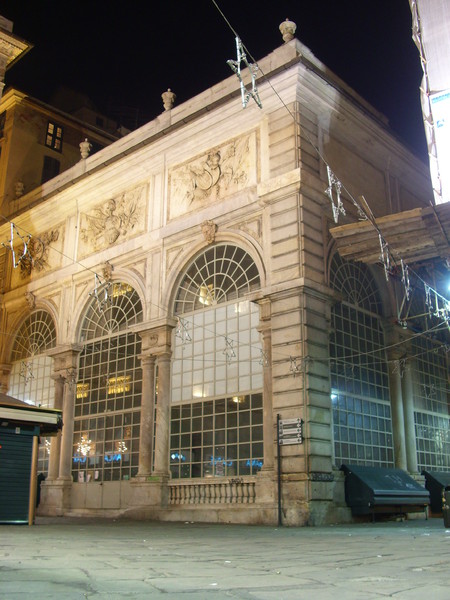 Loggia dei Mercanti