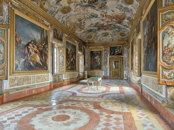 Galleria Eneide, Palazzo Buonaccorsi, Macerata