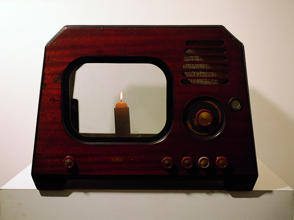 Paik Nam June, TV Candle, 1996 tecnica mista -60x51x44 cm