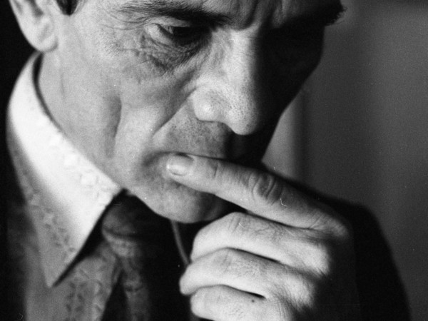 Vittorio La Verde, 1965, Pier Paolo Pasolini nel suo studio, nella casa di via Eufrate 9 a Roma