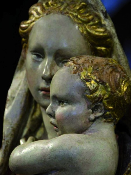 Donatello (attr.), Madonna con il bambino, particolare, XV sec. Citerna, Chiesa di San Francesco
