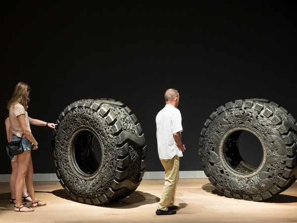 Installation view at Museum Tinguely, 2017 © 2017 ProLitteris, Zurich / Wim Delvoye. Photo: Museum Tinguely, Basel / Stefan Schmidlin