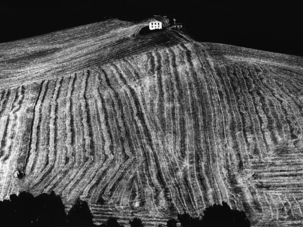 Dalla realtà all’immaginazione nelle opere di Mario Giacomelli, Ferdinando Scianna e Gian Paolo Barbieri, Milano Dalla realtà all’immaginazione nelle opere di Mario Giacomelli, Ferdinando Scianna e Gian Paolo Barbieri, Milano