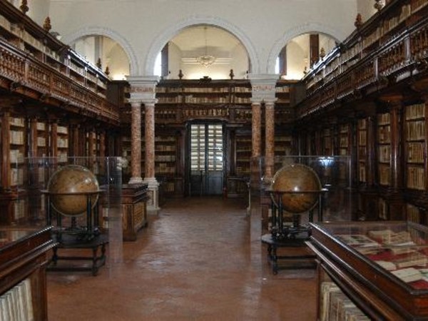 Salone monumentale, Biblioteca Statale di Lucca
