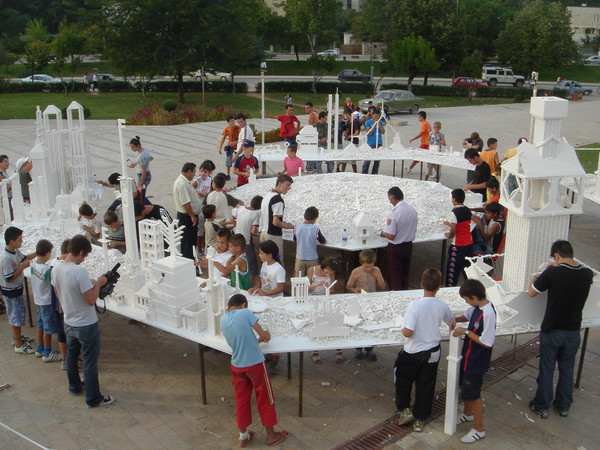 Olafur Eliasson, The collectivity project, 2005 | 3rd Tirana Biennale, Albania, 2005