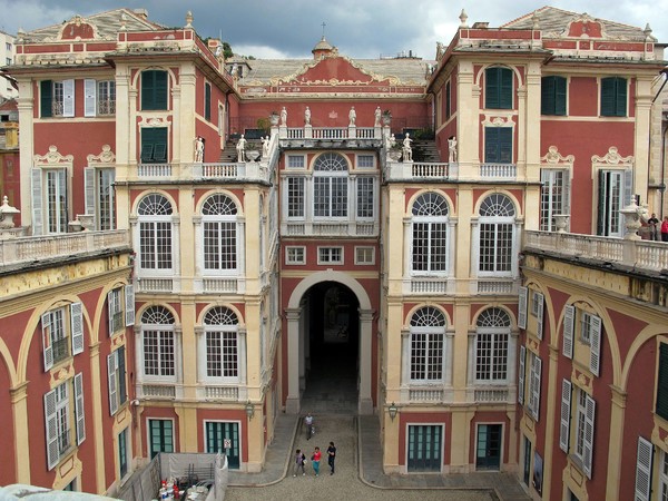 Palazzo Reale, Genova, controfacciata