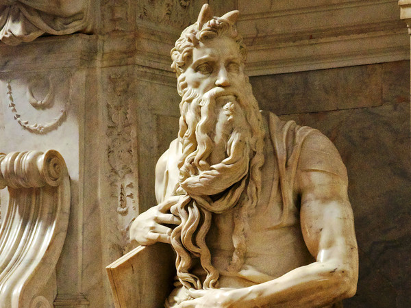 Michelangelo Buonarroti, Mosè, 1513-1515 circa. Scultura in marmo, 235 cm. Basilica di San Pietro in Vincoli, Roma