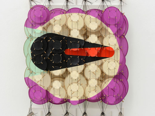 Jacob Hashimoto, The Transit I, 2015,  bambù Dacron, carta, nylon, acrilico e pigmenti  57 x 43 x 20 cm 