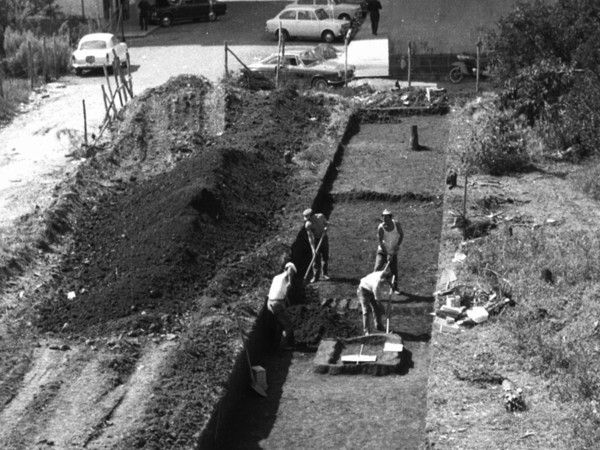 Foto d'epoca scavi Pontecagnano, Anni 60