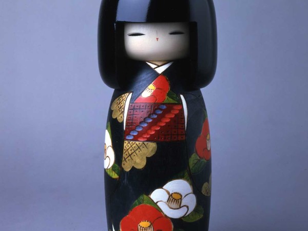 Kokeshi ningyo, Camelia