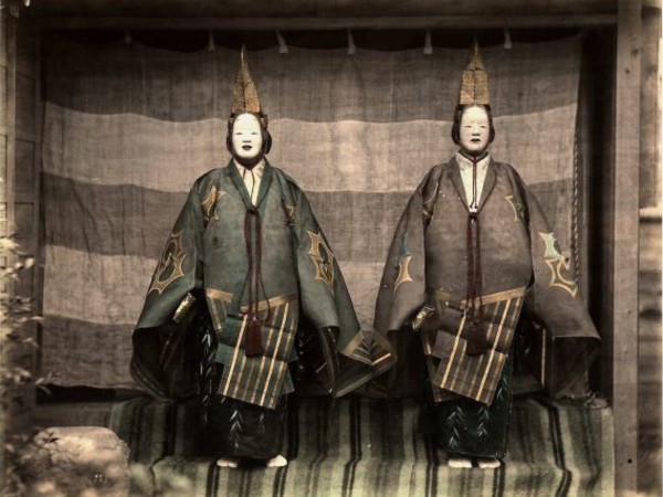 Felice Beato, Due attori del teatro tradizionale giapponese, 1865 ca. 
