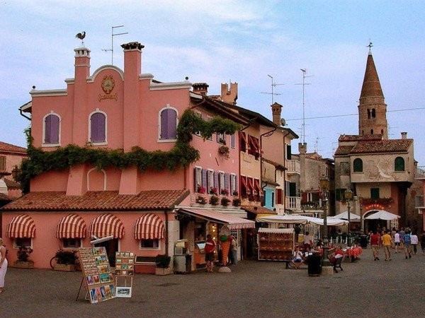 La collezione Campanotto di poesia visiva, Galleria Civica - Centro Bafile, Caorle (VE)