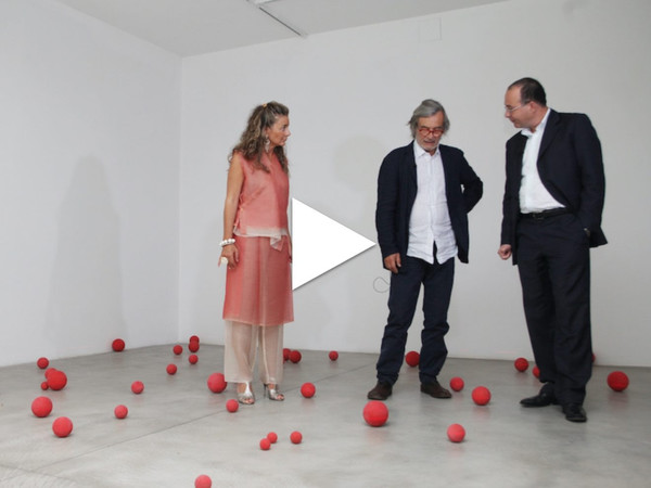 Annamaria Maggi, Maurizio Mochetti e Alberto Fiz, Galleria Fumagalli, Bergamo, 2011