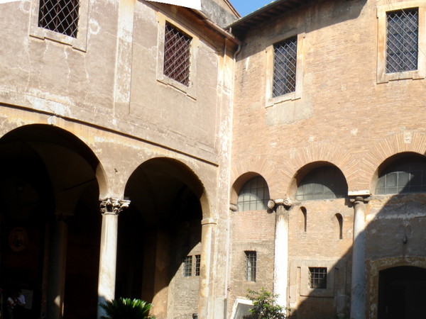 Cloister and Oratory of Santa Barbara