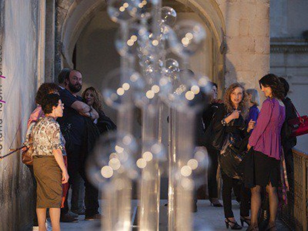 Luisa Mazza. Isola, Palazzo Nicolaci, Noto (SR)