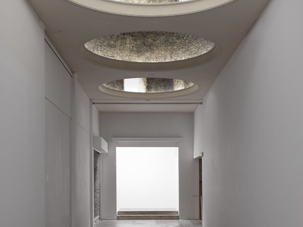 Olivier Kosta-Théfaine, Soffitto, Palais de Tokyo, 2016