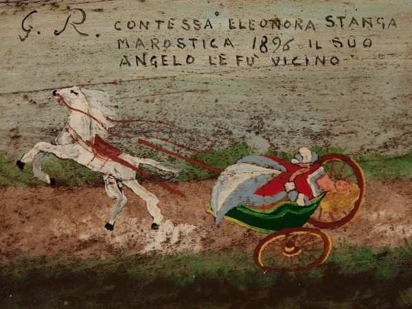 P.G.R. Contessa Eleonora Stanga Marostica, 1896. Il suo Angelo le fù vicino, 1896, Veneto, Marostica, Olio su tavola, 36.4 x 21.4 cm | La bionda ed elegante contessa Eleonora Stanga, come una principessa delle favole, procede a tutta velocità a bordo del suo phateon, quando esanime ne perde il controllo facendo imbizzarrire il rampante cavallo bianco. Il suo angelo custode prontamente la trae in salvo